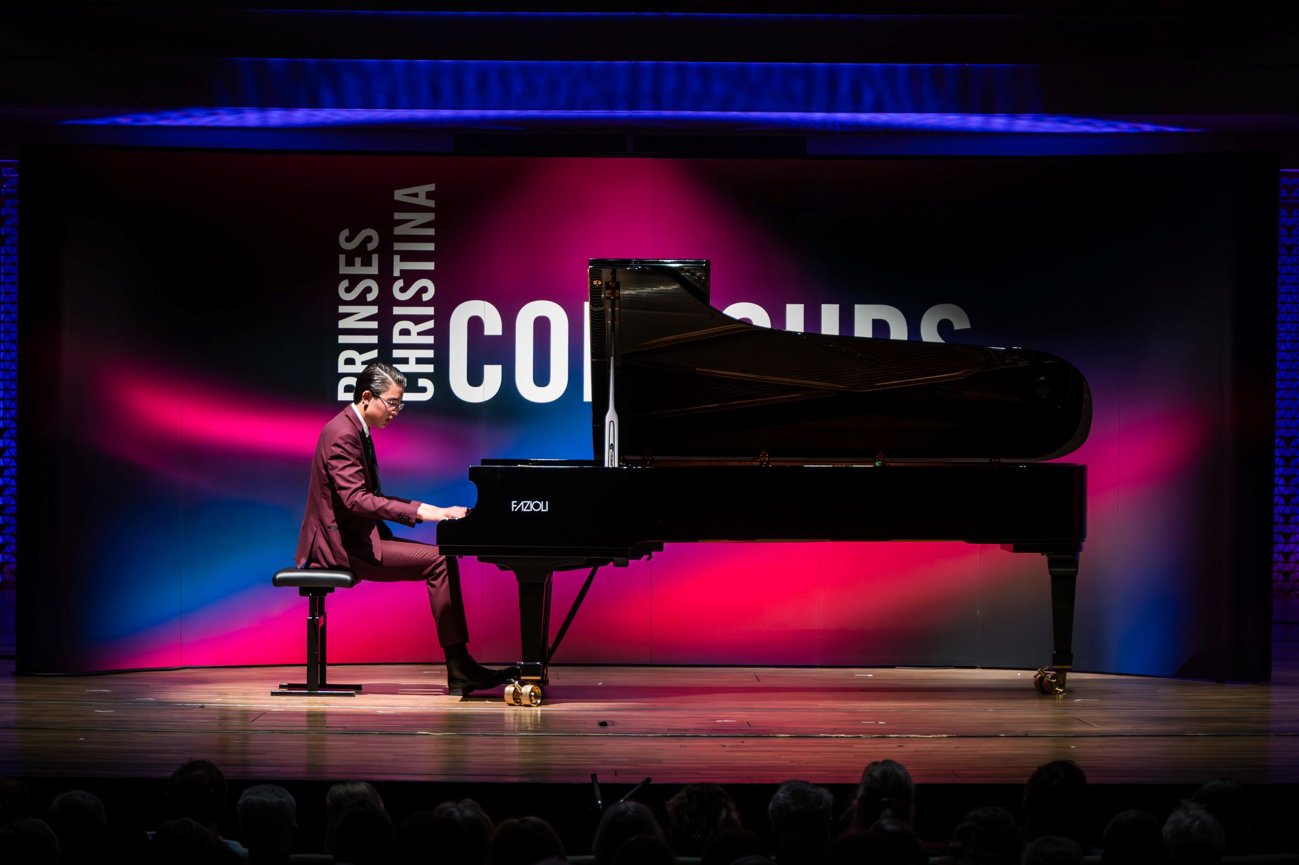 fernando played piano